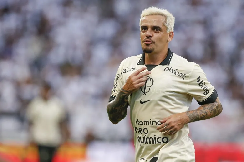Fagner em ação pelo Corinthians. (Photo by Ricardo Moreira/Getty Images)