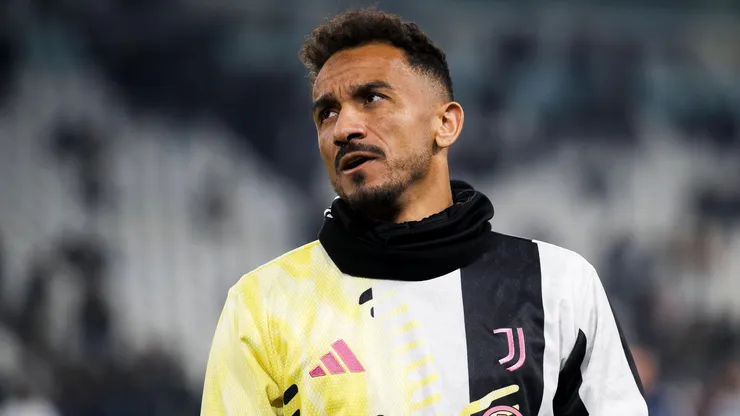 Danilo em partida pela Juventus