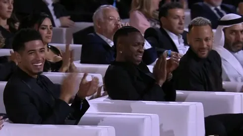 Bellingham, Vini Jr e Neymar aplaudem Cristiano Ronaldo