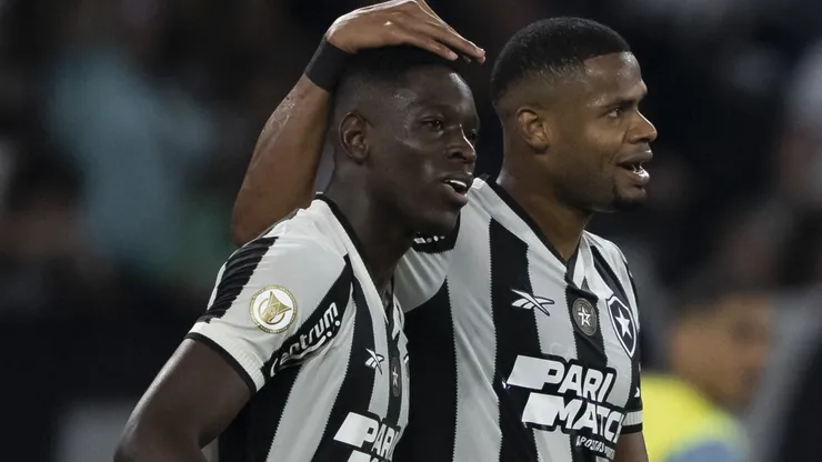 Palmeiras pega todos de surpresa e inicia contatos para assinar com estrela do Botafogo. Foto: Jorge Rodrigues/AGIF