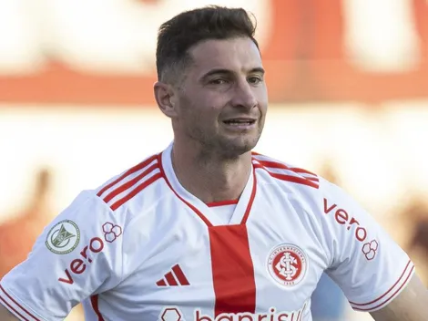 Lucas Alario, alvo do River Plate, e encaminha ida para Estudiantes
