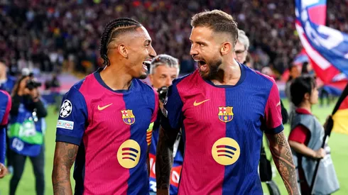 Titular do Barcelona é aprovado no Manchester United e pode deixar Hansi Flick 'na mão'. (Photo by Pedro Salado/Getty Images)