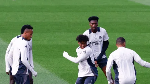 Craque do Real Madrid atrai interesse de gigante da Premier League.