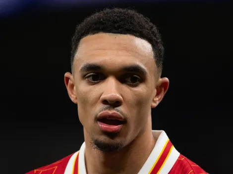 Apenas a assinatura separa a contratação de Alexander-Arnold