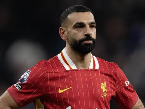 Liverpool avalia Isak para lugar de Salah