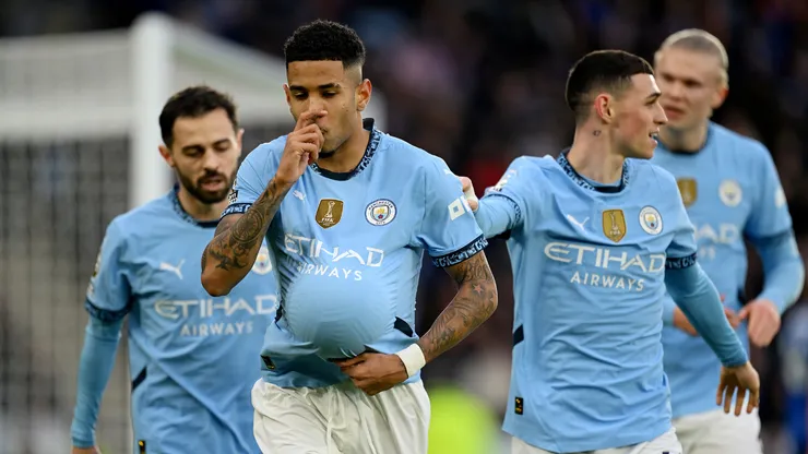 Savinho comemorando seu primeiro gol pelo Manchester City - (Photo by Michael Regan/Getty Images)