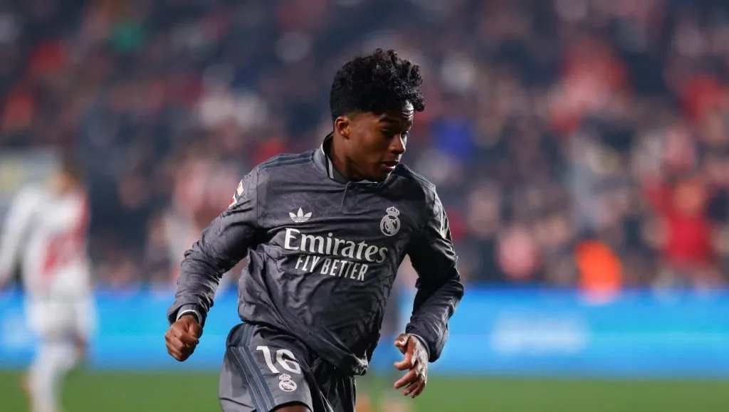 Endrick em campo pelo Real Madrid contra o Rayo Vallecano (IMAGO / ZUMA Press Wire)