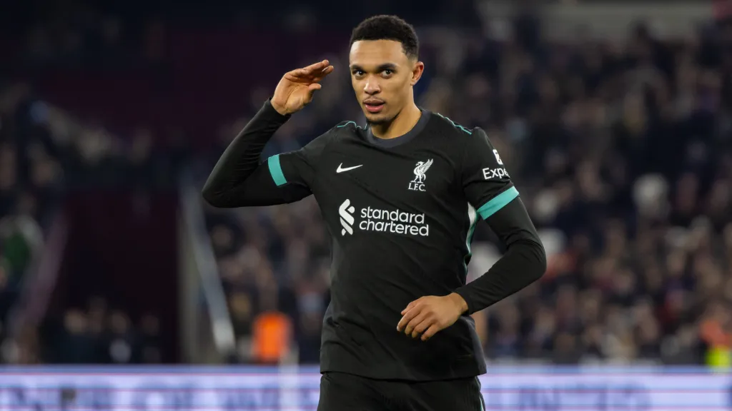 Trent Alexander-Arnold comemorando gol em partida do Liverpool (foto: IMAGO / Colorsport)