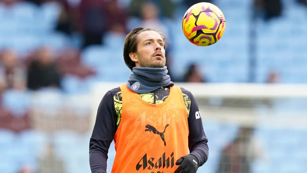 Jack Grealish em aquecimento para partida do Manchester City (foto: IMAGO / Sportimage)
