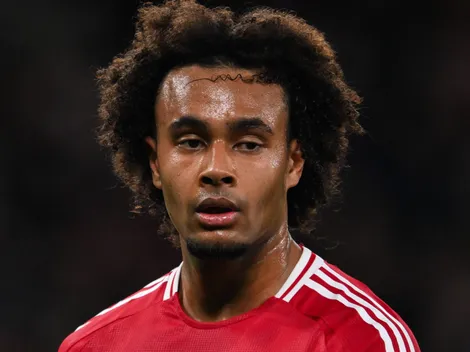 Zirkzee é substituído rapidamente e torcida dispara: "Tem que sair"