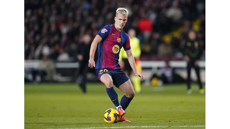 Dani Olmo com a camisa do Barcelona