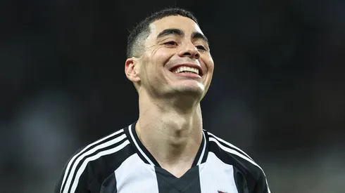 Miguel Almirón em jogo do Newcastle