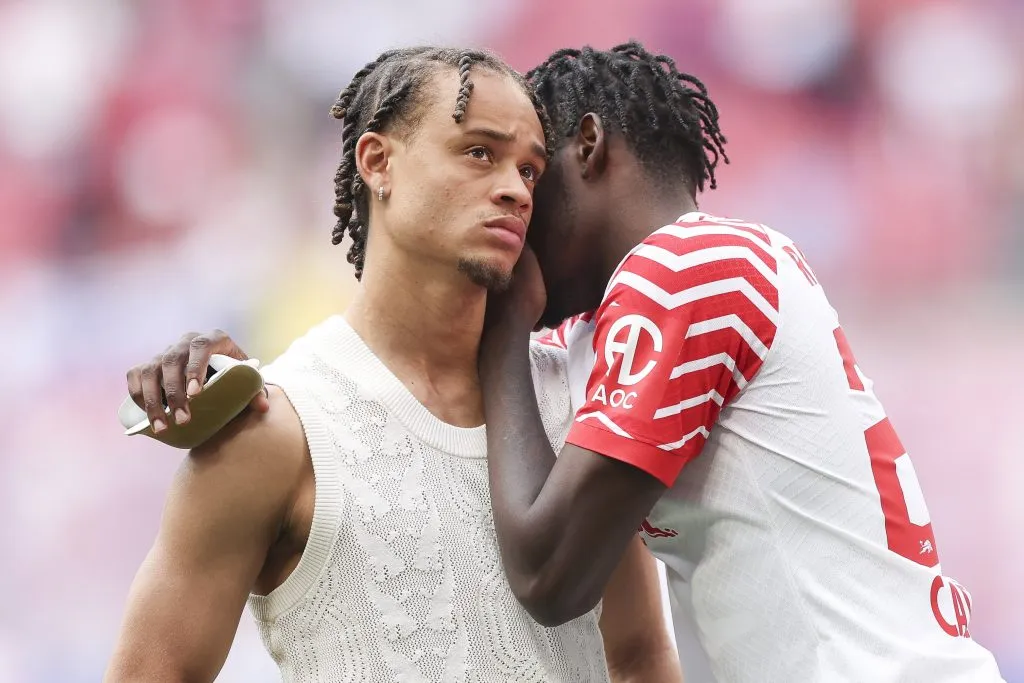 Castello Lukeba e Xavi Simons pelo RB Leipzig. Lukeba é alvo do Real Madrid há algum tempo. (Photo by Maja Hitij/Getty Images)