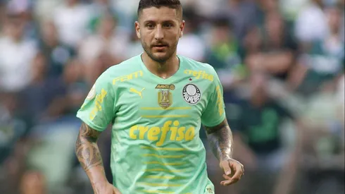 Grêmio aceita troca de jogadores com o Palmeiras envolvendo Zé Rafael. (Photo by Miguel Schincariol/Getty Images)