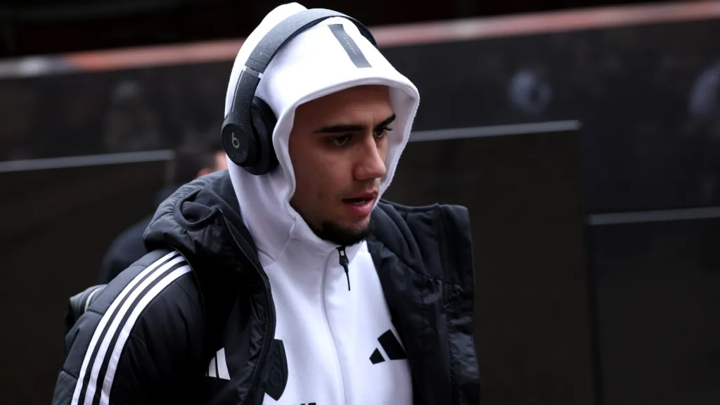 Andreas Pereira antes de jogo pelo Fulham (Photo by Eddie Keogh/Getty Images)