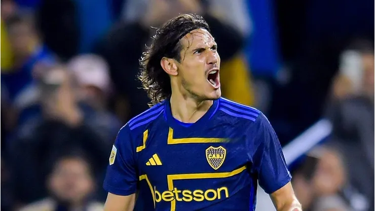 Edinson Cavani se prepara para o Mundial de Clubes da FIFA com o Boca Juniors, enfrentando desafios históricos e reencontrando velhos amigos. Foto: Marcelo Endelli/Getty Images