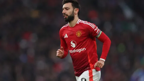 Bruno Fernandes é o atual capitão do Manchester United (Photo by Nathan Stirk/Getty Images)