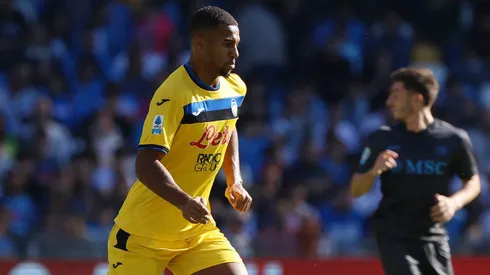 O zagueiro sueco Isak Hien, destaque da Atalanta, está na mira de gigantes como Atlético de Madrid e Internazionale. (Foto: Francesco Pecoraro/Getty Images)