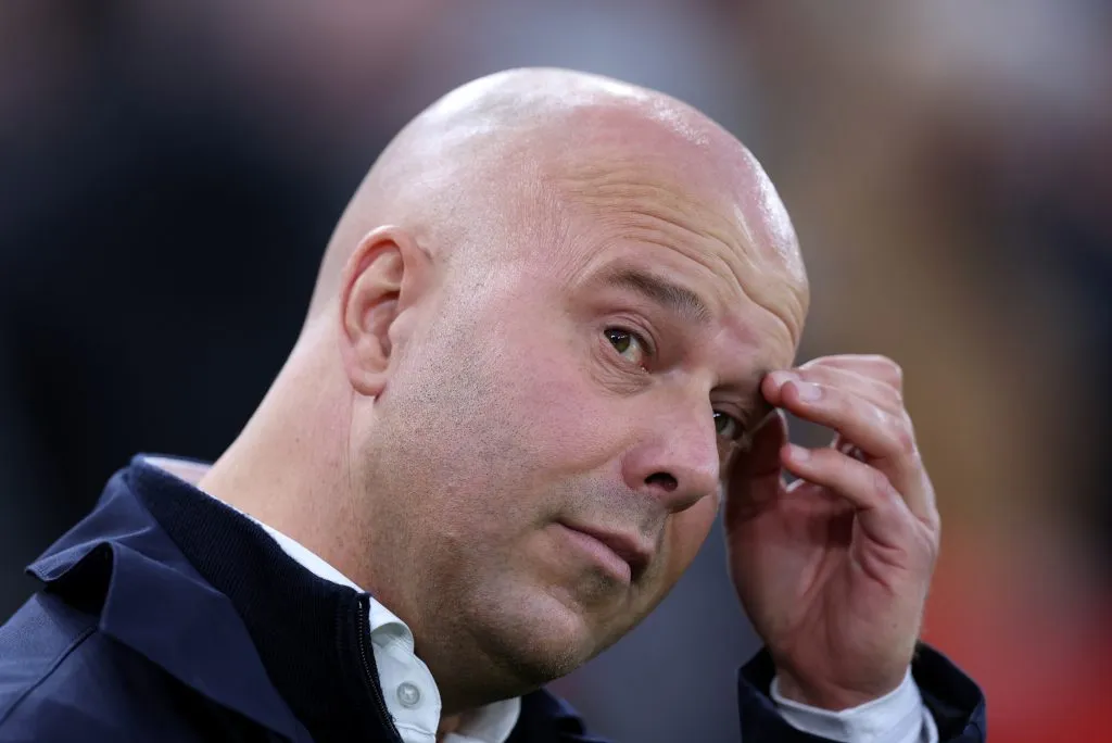 Arne Slot, técnico do Liverpool (Photo by Alex Livesey/Getty Images)