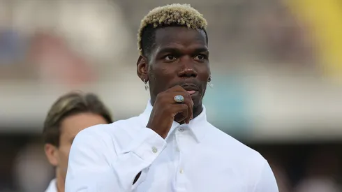 Paul Pogba presente no estádio antes de duelo pela Juventus