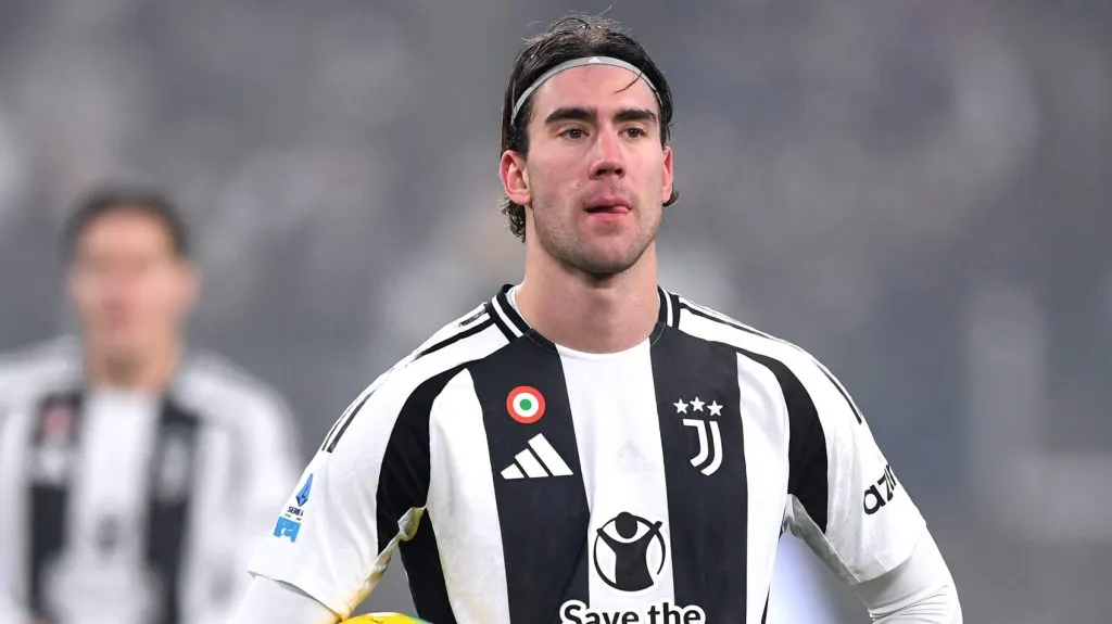 Vlahovic em ação pela Juventus.