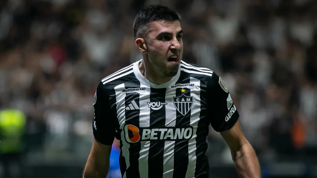 Battaglia jogador do Atlético-MG comemora seu gol durante partida contra o San Lorenzo (foto: Fernando Moreno/AGIF)