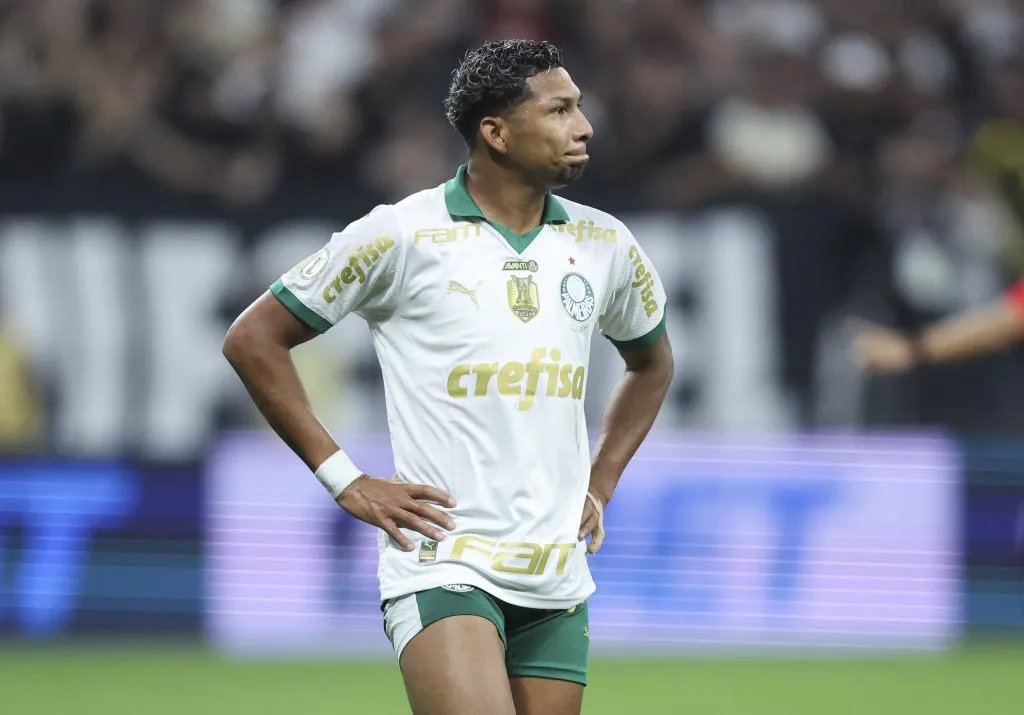 Rony enfrentando o Corinthians (Photo by Alexandre Schneider/Getty Images)