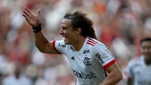 Livre, ex-Flamengo David Luiz entra na mira de clubes europeus.