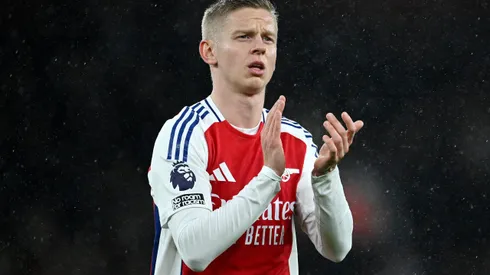 O Borussia Dortmund está ativo no mercado de transferências, com foco em reforçar o lado esquerdo da defesa. A equipe busca melhorar sua performance na Bundesliga e se manter competitiva na Liga dos Campeões. (Photo by Justin Setterfield/Getty Images)