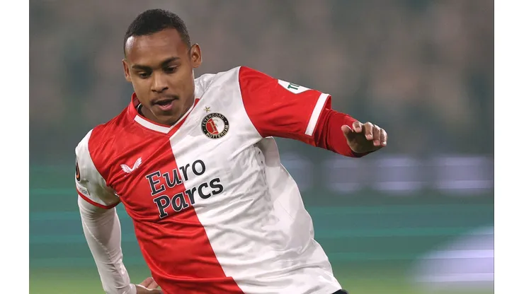 Grande clube europeu decide atravessar o Liverpool para fechar com o brasileiro Igor Paixão, do Feyenoord. (Photo by Dean Mouhtaropoulos/Getty Images)