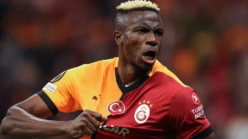 Victor Osimhen é favorito do Liverpool para substituir Darwin Núñez (Photo by Ahmad Mora/Getty Images)