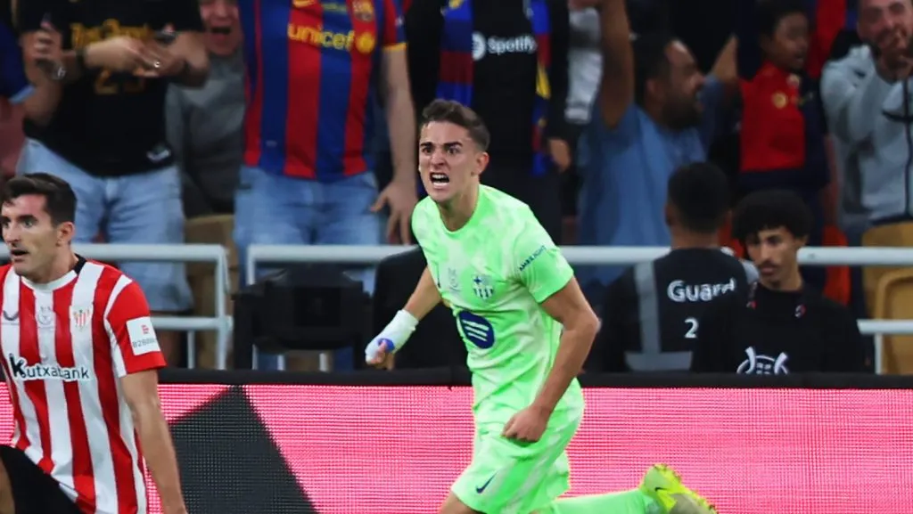Gavi comemorando seu gol contra o Athletic Bilbao ( Yasser Bakhsh/Getty Images)