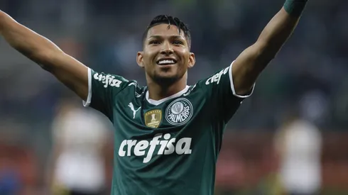 Rony aceita assinar contrato com salário de R$ 1,3 milhão por mês em rival do Palmeiras. (Photo by Ricardo Moreira/Getty Images)