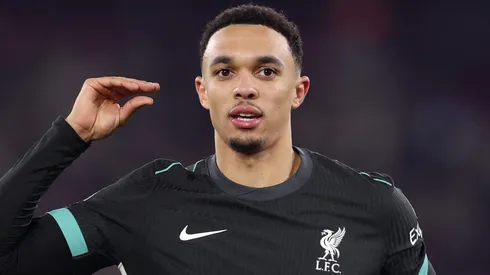 Real Madrid pode ver Alexander-Arnold assinando com outra grande potência da Europa (Photo by Julian Finney/Getty Images)
