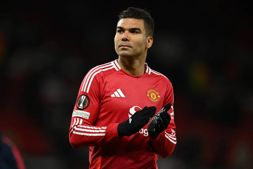 Manchester United quer se desfazer de Casemiro. (Photo by Gareth Copley/Getty Images)