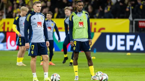 Gyokeres e Isak na seleção Sueca em jogo contra Eslováquia. Atacantes estão sendo disputados na Europa. Foto: Michael Campanella