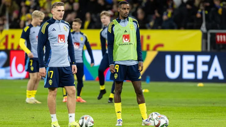 Gyokeres e Isak na seleção Sueca em jogo contra Eslováquia. Atacantes estão sendo disputados na Europa. Foto: Michael Campanella
