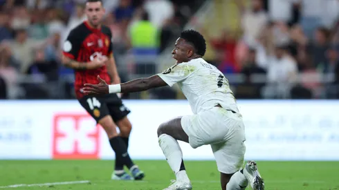 Vini Jr. em campo pelo Real Madrid (Photo by Yasser Bakhsh/Getty Images)