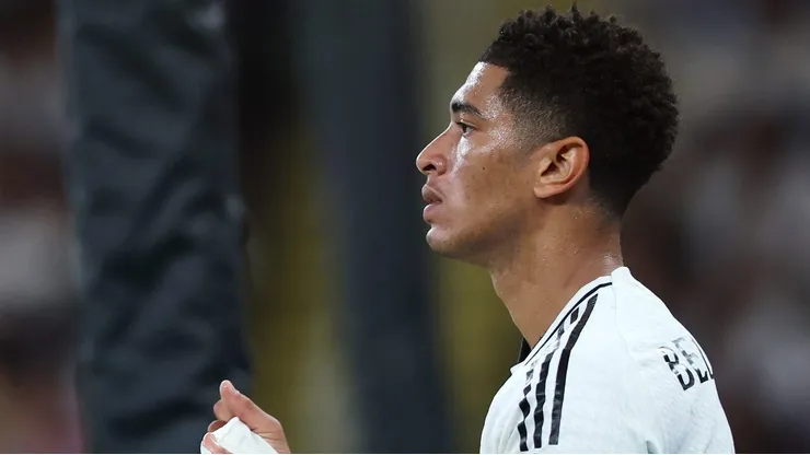 Em uma entrevista, ele também falou sobre a ascensão de Jude Bellingham e suas chances de conquistar o Ballon d'Or, gerando discussão entre os fãs de futebol. (Photo by Yasser Bakhsh/Getty Images)