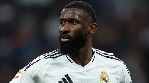 Antonio Rudiger reafirma seu compromisso com o Real Madrid, apesar de especulações sobre seu futuro. Foto: Florencia Tan Jun