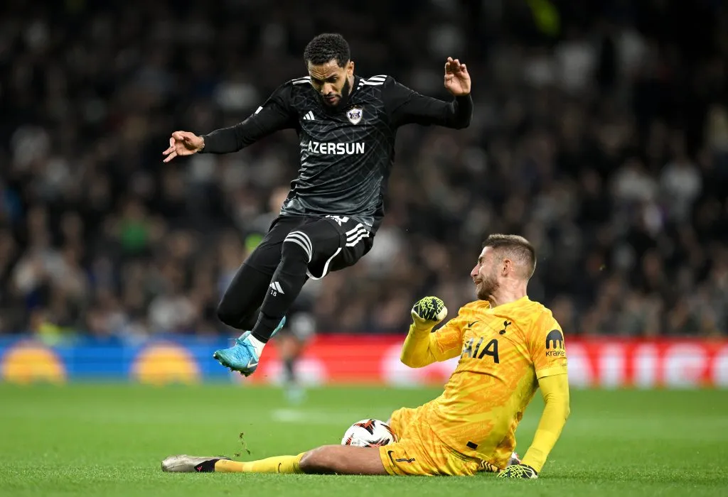 Qarabag aceita proposta de 5 milhões de euros do Flamengo (Photo by Justin Setterfield/Getty Images)