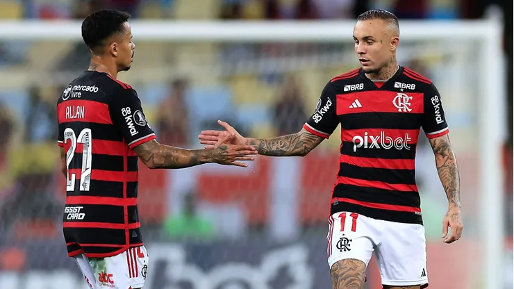 Flamengo é procurado e pode fechar venda de campeão para o Fluminense. (Photo by Buda Mendes/Getty Images)