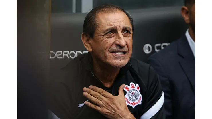Ramón Díaz não vai contar com craque na estreia do Paulistão com o Corinthians (Photo by Pedro H. Tesch/Getty Images)