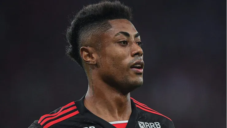 Flamengo aceita vender Bruno Henrique ao Atlético Mineiro, mas impõe uma condição.