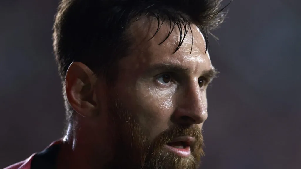 Messi em campo pelo Inter Miami (Photo by Carmen Mandato/Getty Images)