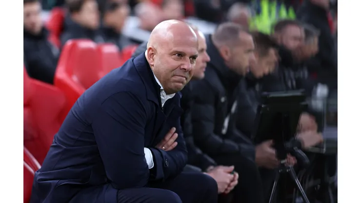 Arne Slot vive bom momento com o Liverpool (Photo by Alex Livesey/Getty Images)