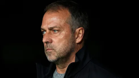 Após Vitor Roque, Hansi Flick pode causar a saída de mais um jogador do Barcelona. (Photo by Alex Caparros/Getty Images)