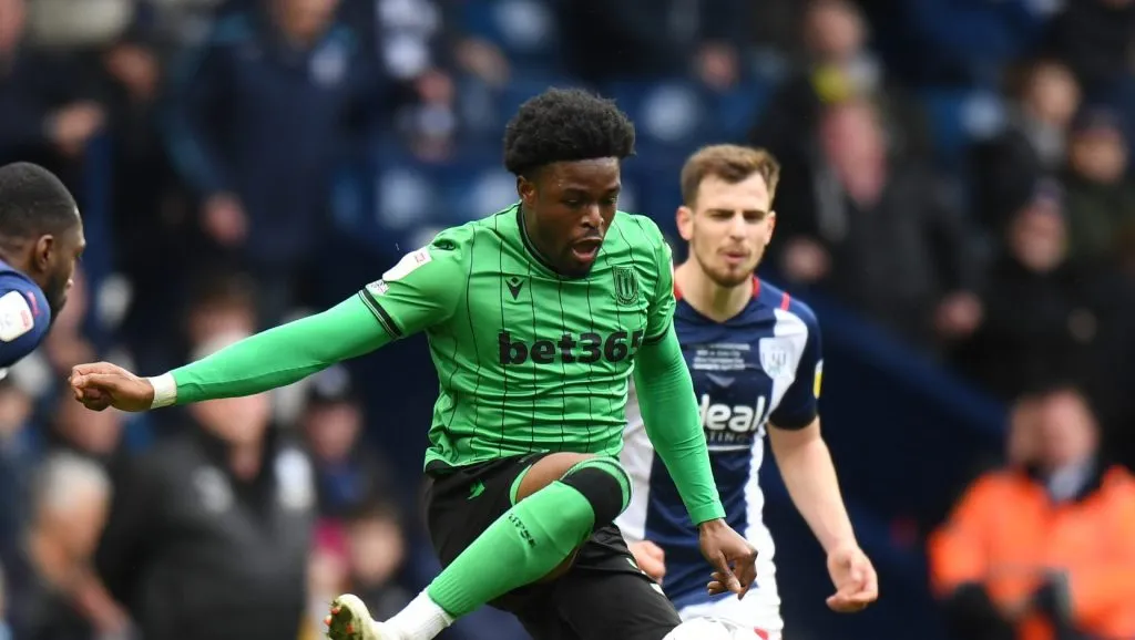 Josh Maja em campo pelo West Bromwich Albion (Tony Marshall/Getty Images)