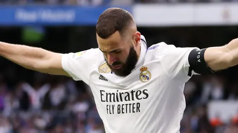 Karim Benzema, astro consagrado do Real Madrid e do futebol mundial, planeja uma mudança para os Estados Unidos e pode reforçar a Major League Soccer antes da Copa de 2026. (Foto: Florencia Tan Jun/Getty Images)