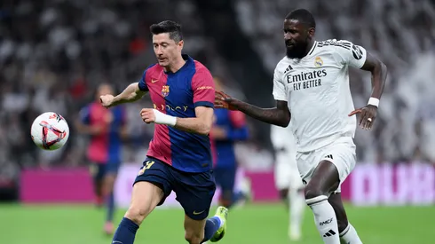 Robert Lewandowski e Antonio Rüdiger em partida do Real Madrid contra o Barcelona (Photo by David Ramos/Getty Images)